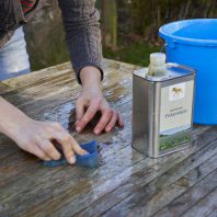 Linseed oil soap cleaning wood