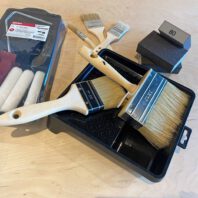 Extra supplies, including brushes (bristles)