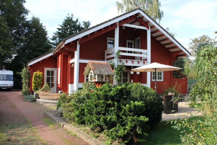 House in swedish red paint