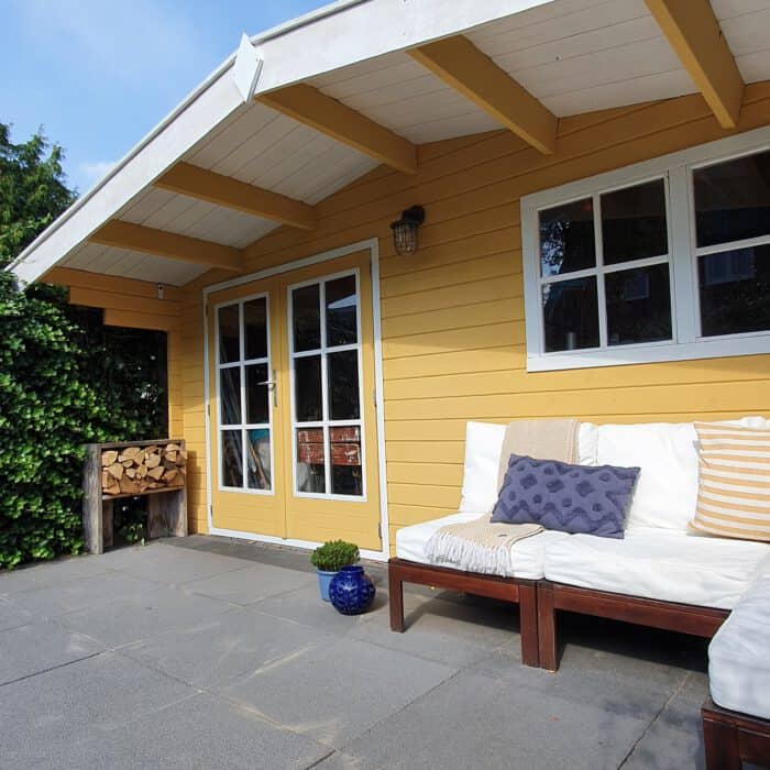 summer house paint yellow