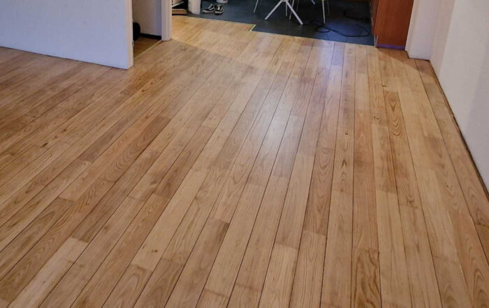matt floor varnish